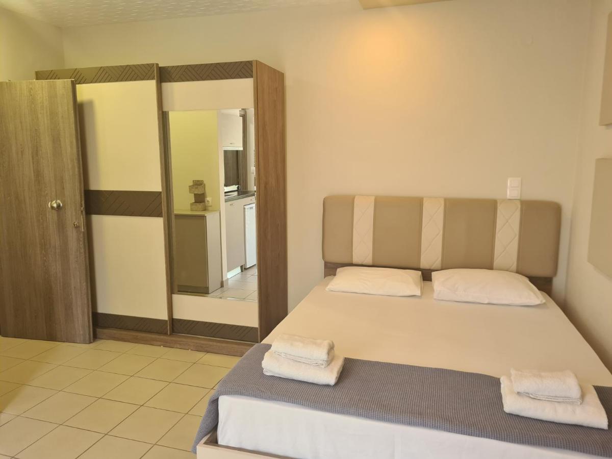 أليكسانثيربوليس Sergios Apartments 1 المظهر الخارجي الصورة